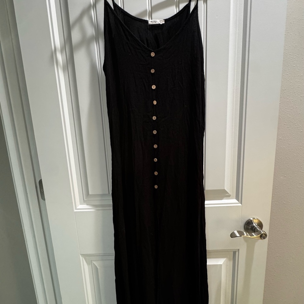 Sozy Ada Linen Black Button-Front Midi Dress